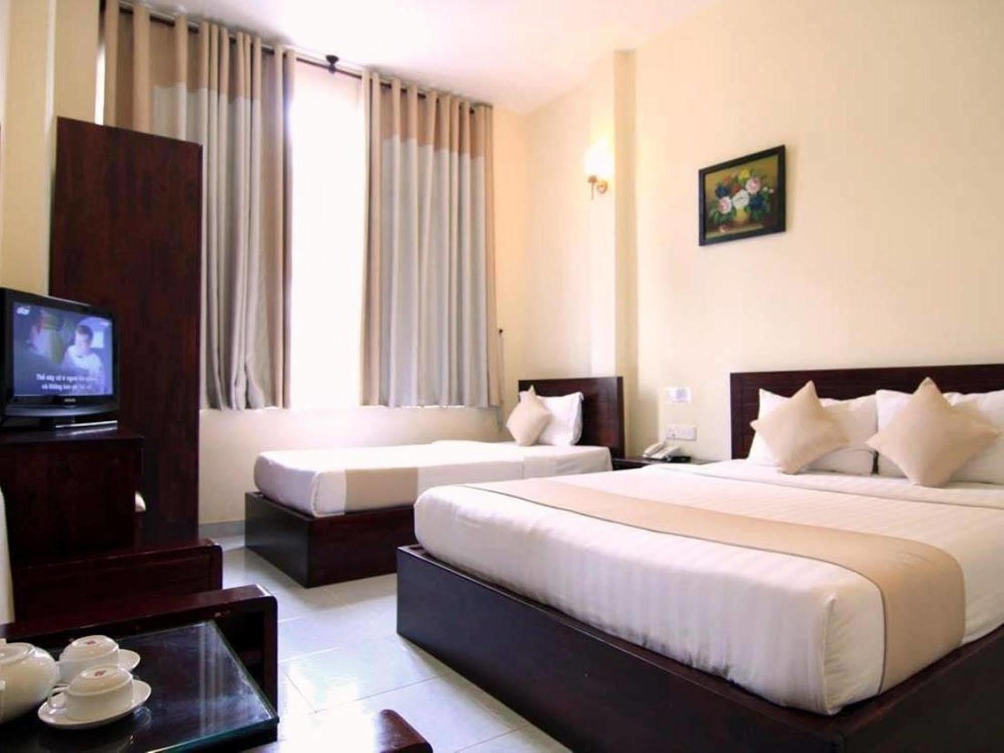 Oyo 438 Small Bay Hotel Ho-Chi-Minh-Stadt Exterior foto
